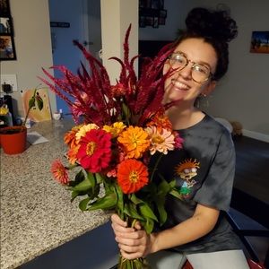 Meet your Posher, Monica